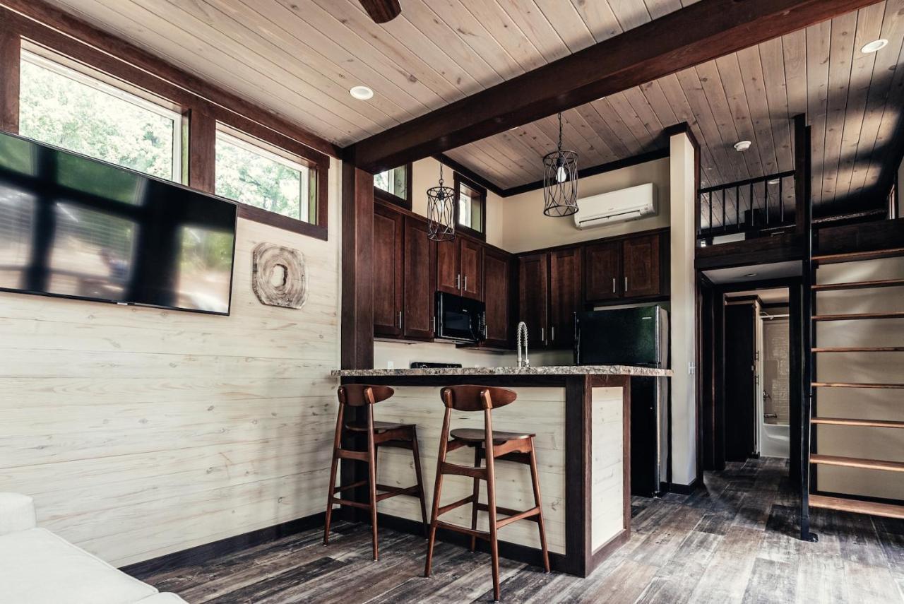 ホテルCamp Cedar メイソン エクステリア 写真